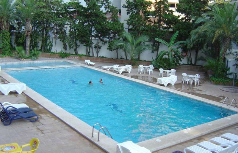 Hotel Perla Бенидорм Екстериор снимка