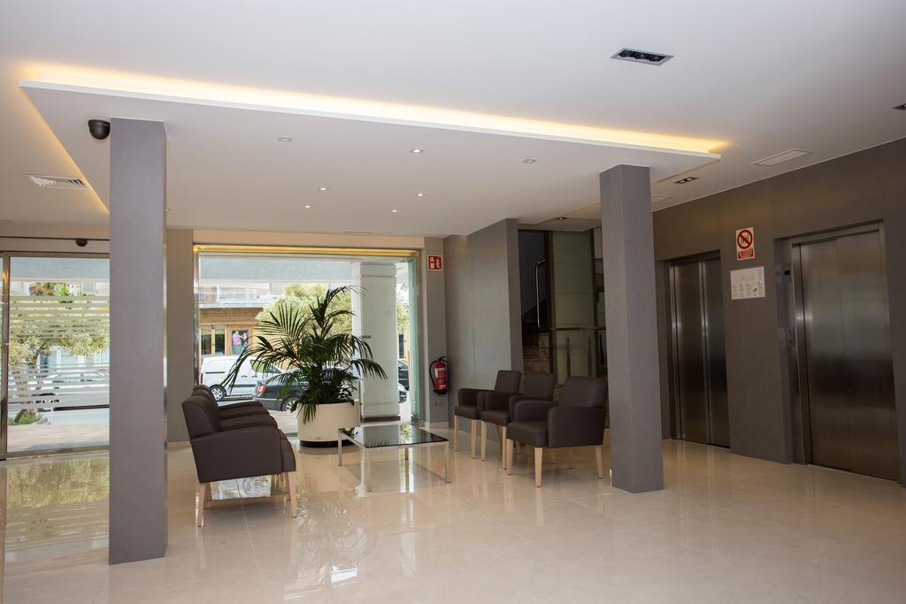 Hotel Perla Бенидорм Екстериор снимка
