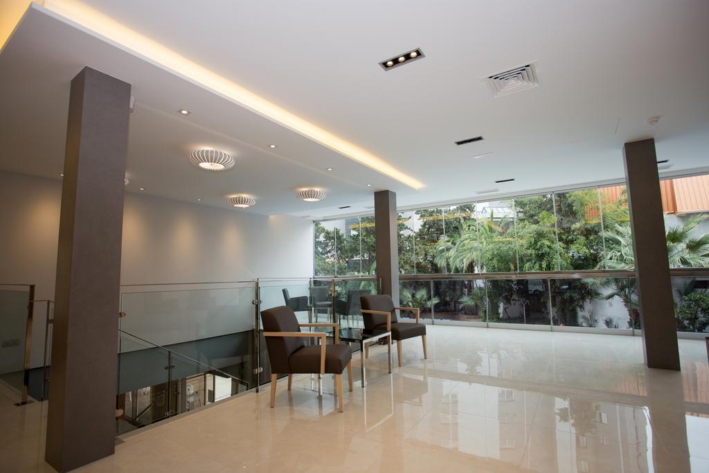 Hotel Perla Бенидорм Екстериор снимка
