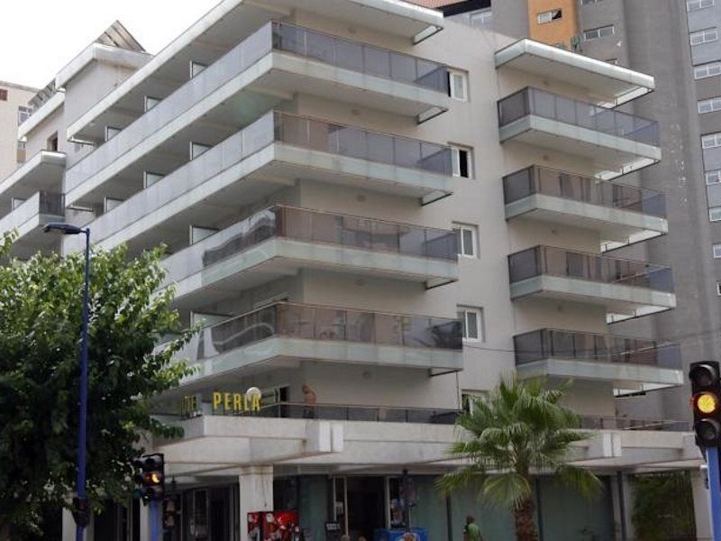 Hotel Perla Бенидорм Екстериор снимка
