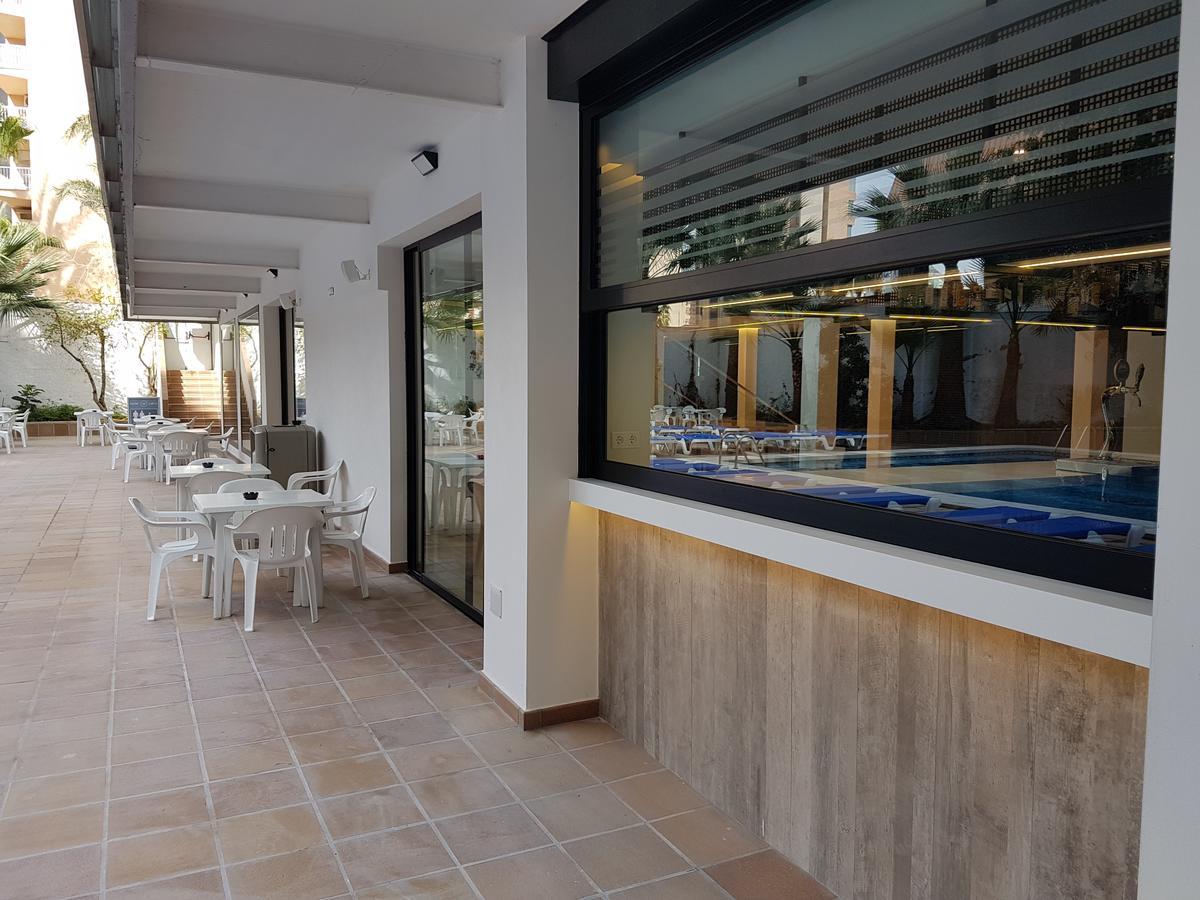 Hotel Perla Бенидорм Екстериор снимка